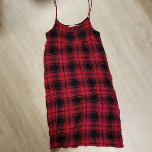 Cozy plaid dress, size M